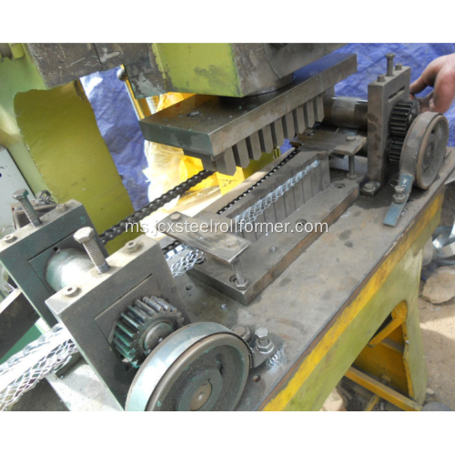 sudut dinding Galvanize V Profile Rolling Machine